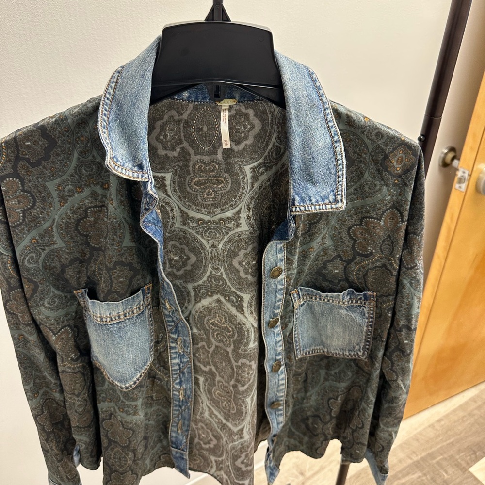 Free people Jean shirt